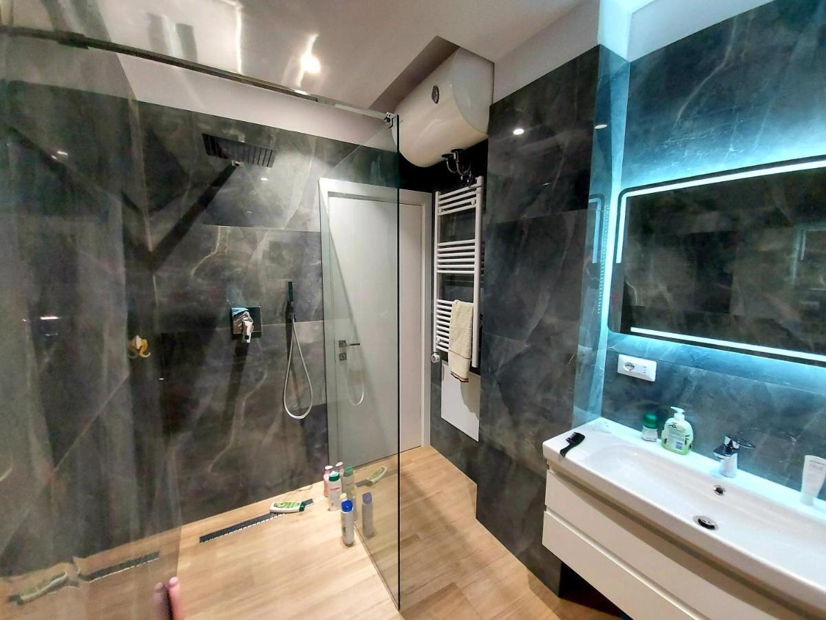 Luxurious Double Bedroom Suite Tirana Zewnętrze zdjęcie